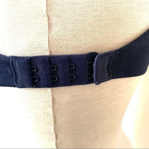Victoria Secret perfect shape navy underwire bra - Picture 9 of 13